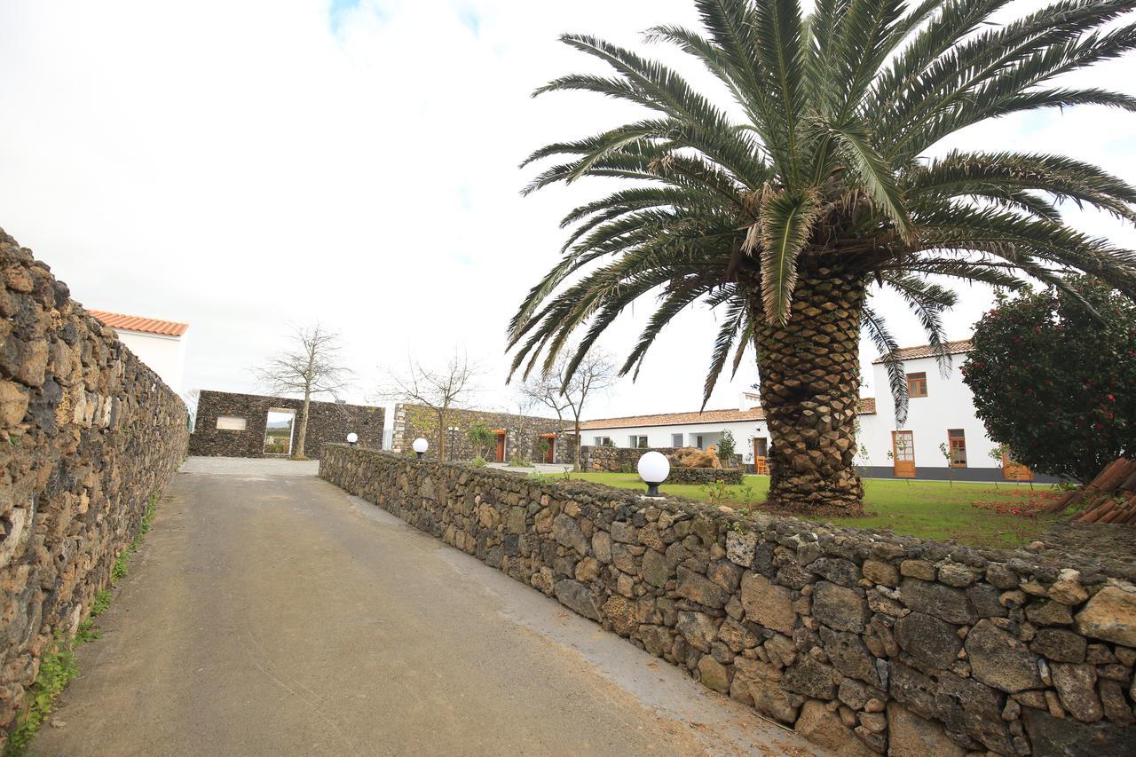 Quinta Das Giestas Ribeira Grande Rum bild