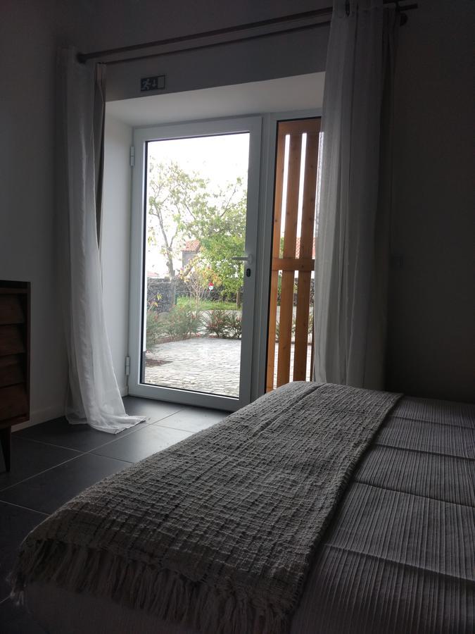 Quinta Das Giestas Ribeira Grande Rum bild
